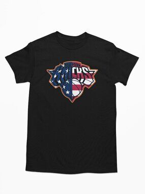 NEW York Knicks 4th July USA American Flag Team Color Pop Logo T-Shirt BLACK